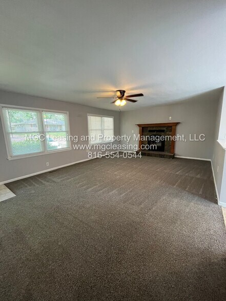 Building Photo - 409 SW Madison St