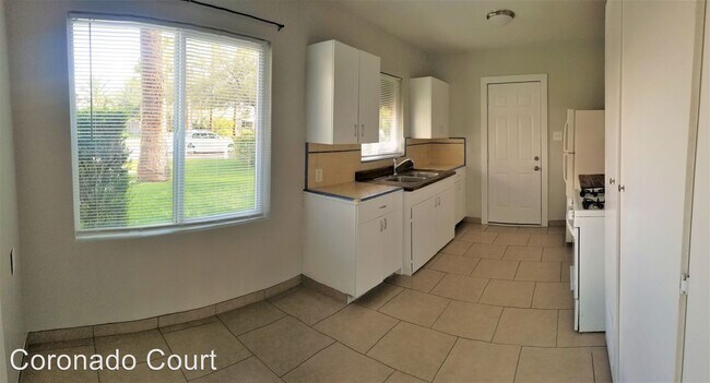 Building Photo - 743 E Coronado Rd