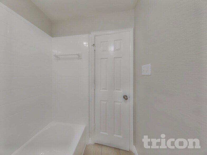 Building Photo - 12219 Arkansas Post Ln