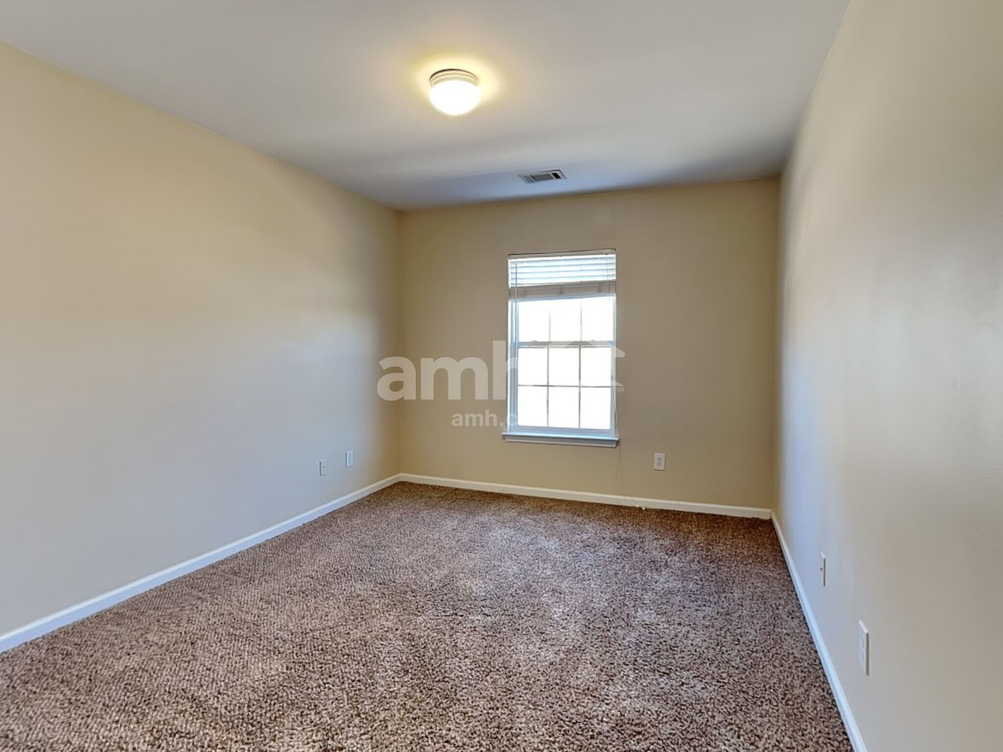 Building Photo - 206 Wild Dogwood Way