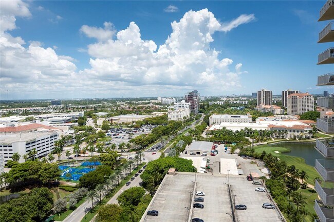 Building Photo - 19501 W Country Club Dr