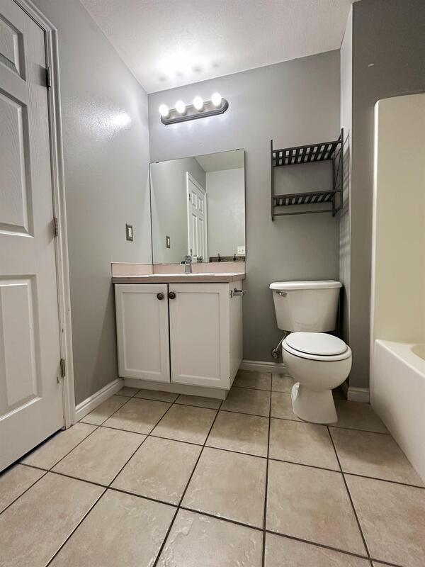 Building Photo - 505 W 350 N