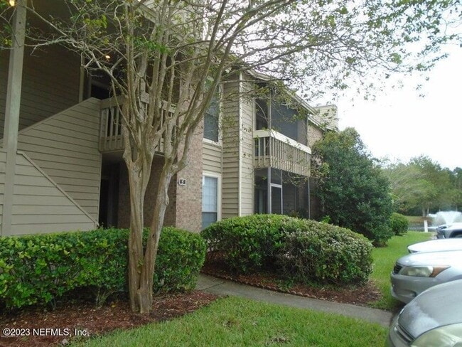 Primary Photo - Great condo