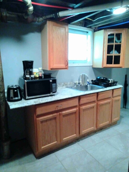 Building Photo - 16511 Snowden St