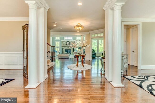 Building Photo - 1751 Tysons Crest Ln