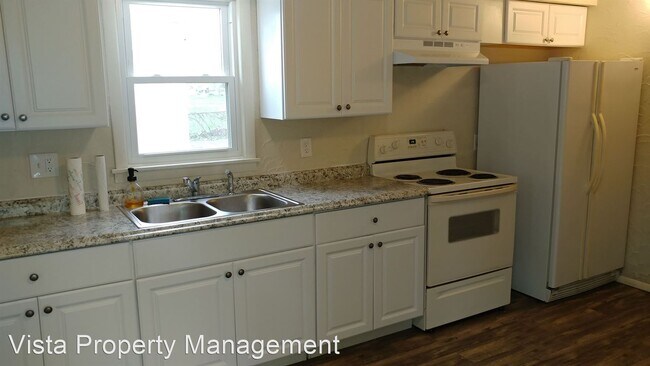 Building Photo - 3 br, 1 bath House - 149 Duxbury Rd