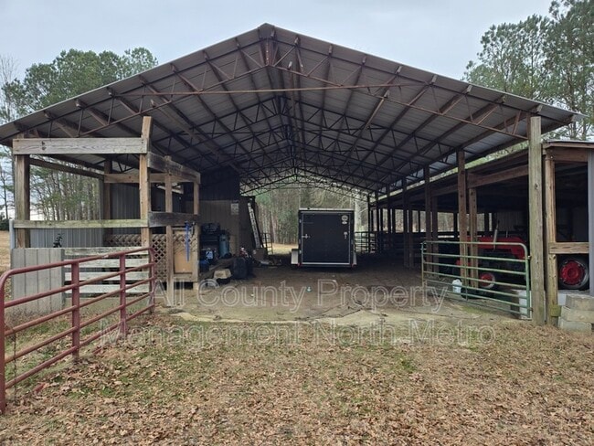 Building Photo - 2068 Corinth Rd