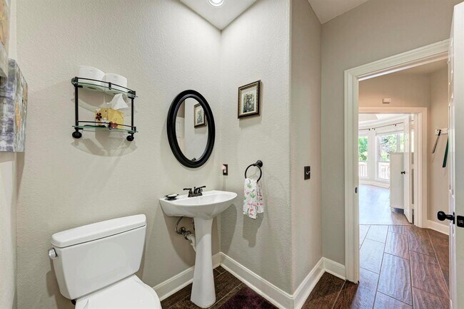 Building Photo - 8236 Phantom Canyon Dr