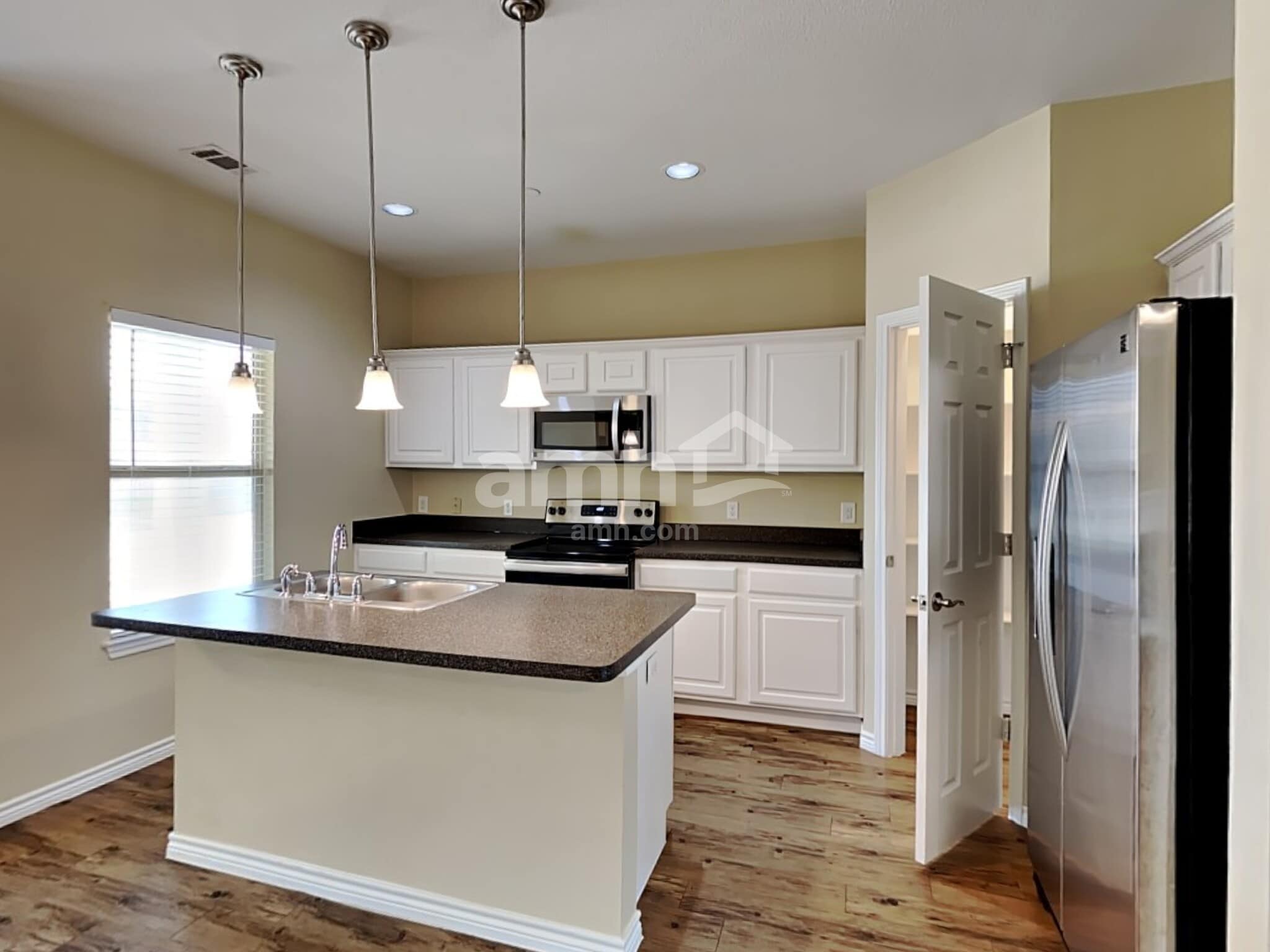 Building Photo - 5400 Galante Ln