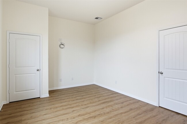 Building Photo - 170 Rd 51022