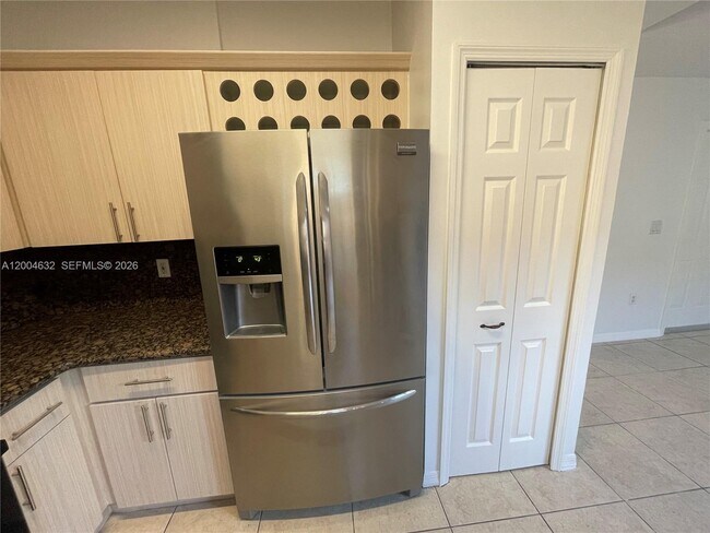 Building Photo - 8423 NW 138th Terrace