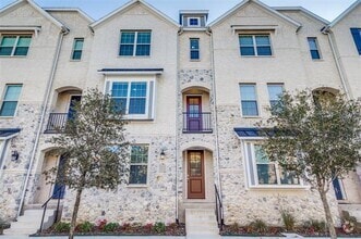 Building Photo - 2455 Morningside Dr