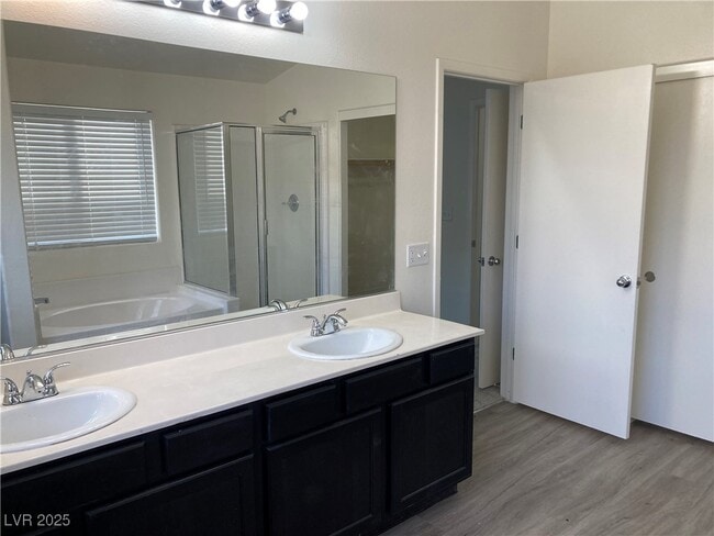 Building Photo - 9512 Knopfler Ln