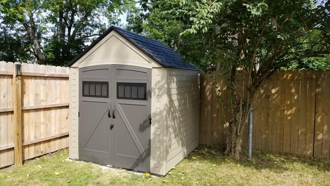 Building Photo - 1340 Oak St