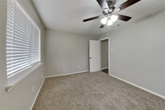Building Photo - 7426 Boysenberry Ln