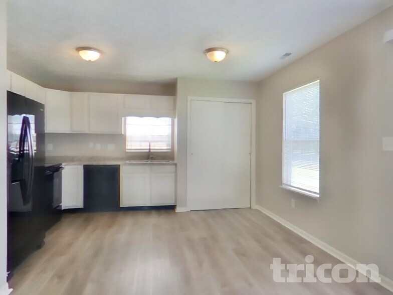 Building Photo - 2617 Calabash Dr