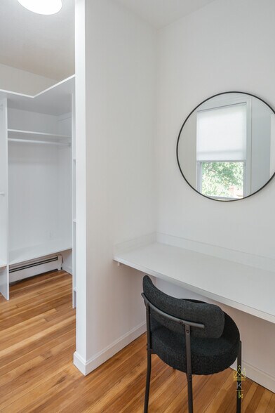 Building Photo - 34 White Pl