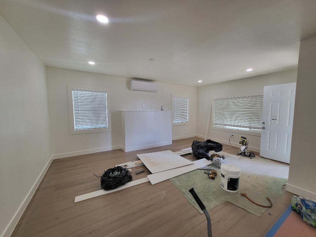 Livingroom - 6919 Seville Ave