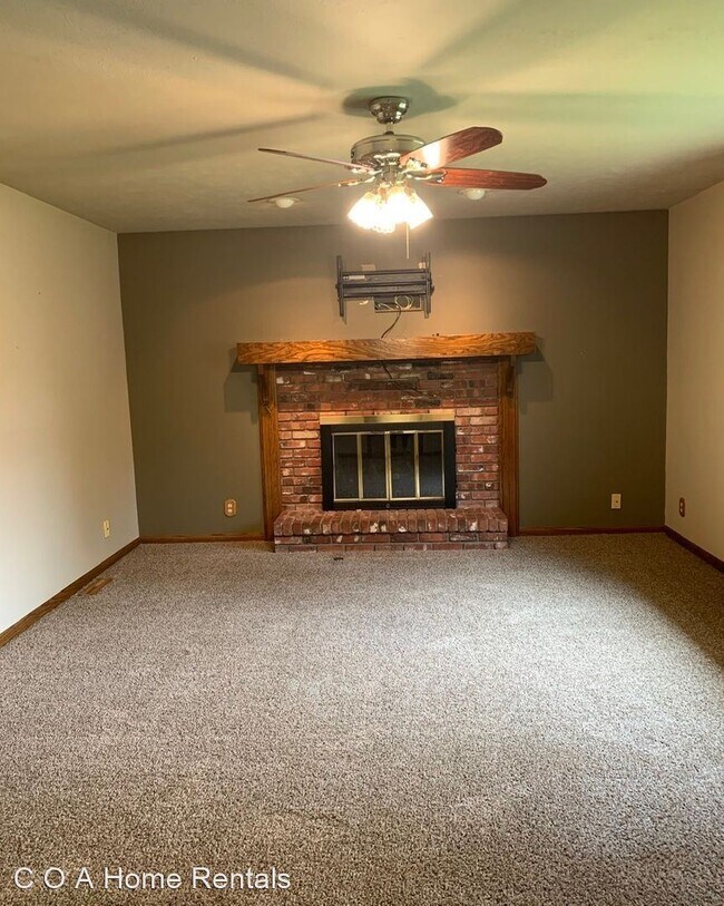 Building Photo - 3 br, 2.5 bath House - 1330 N. Emerson