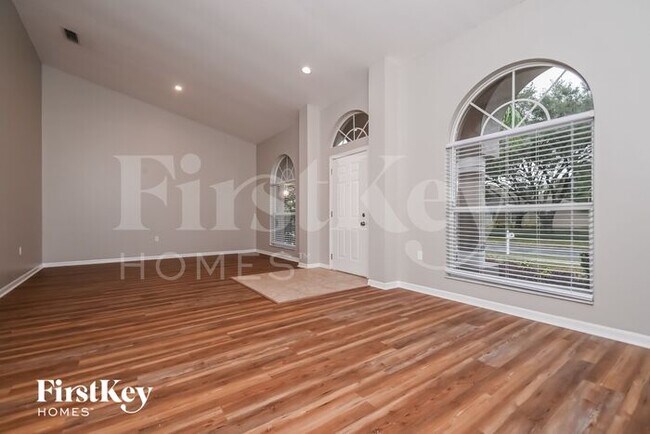 Building Photo - 4527 Gentrice Dr