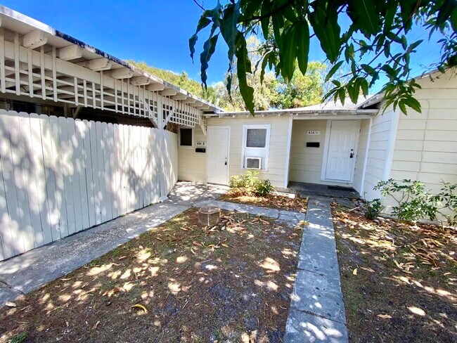 Primary Photo - 436 48th St