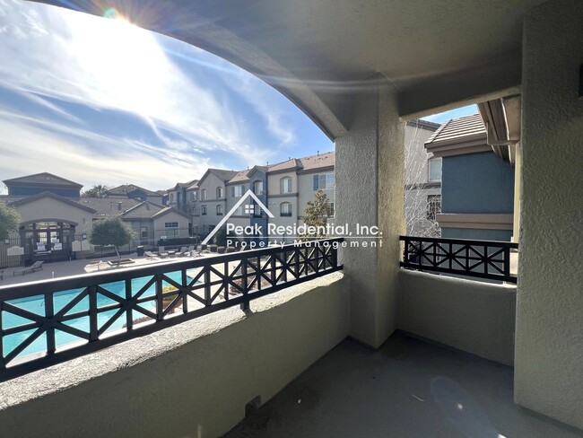 Building Photo - Spacious 3bd/3ba North Natomas Townhouse