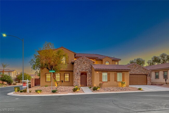Primary Photo - 2755 E Asgard Ave