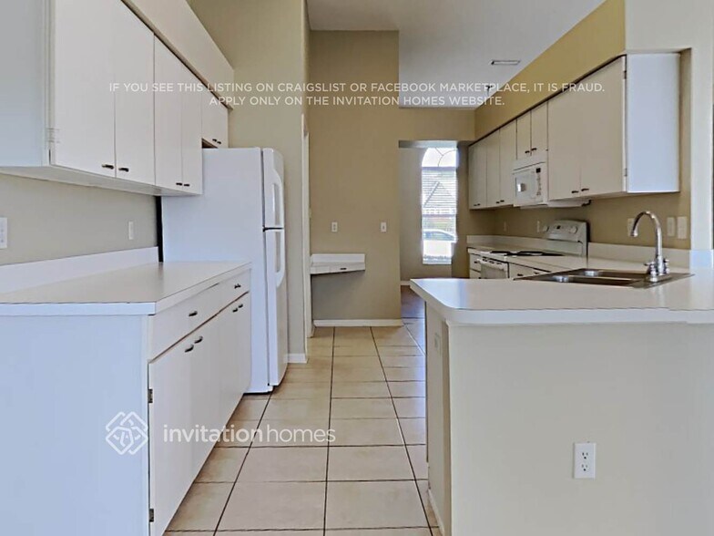 Building Photo - 1009 Aviles Ct