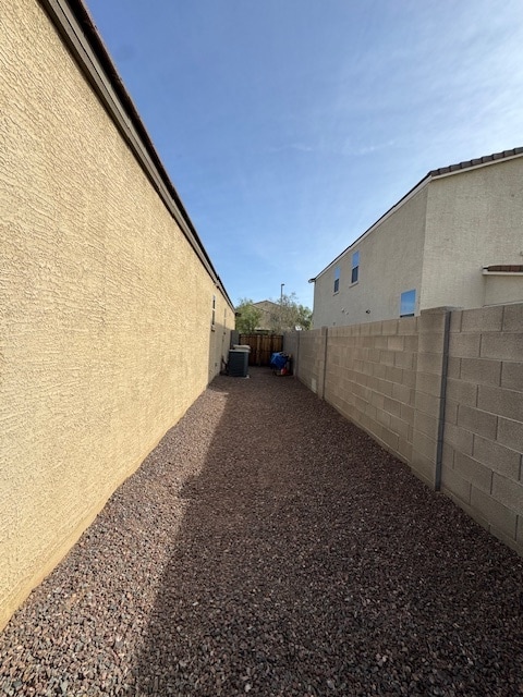 Building Photo - 21415 W Holly St