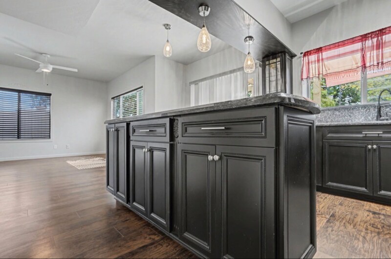 Building Photo - 1314 N Brittany Ln