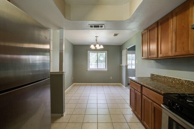 Building Photo - 11227 Henge Dr
