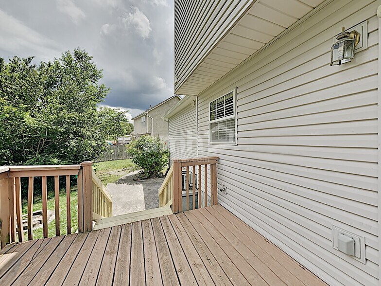 Building Photo - 7718 Edith Keeler Ln