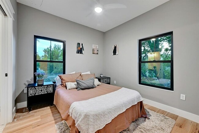 Building Photo - 4313 Maybelle Ave