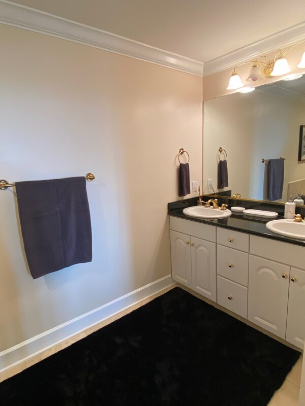 Building Photo - 700 Wilmington Island Rd