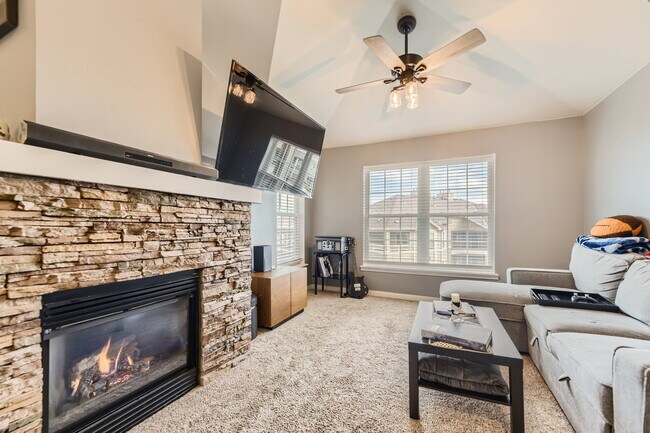 Building Photo - 12912 Ironstone Way