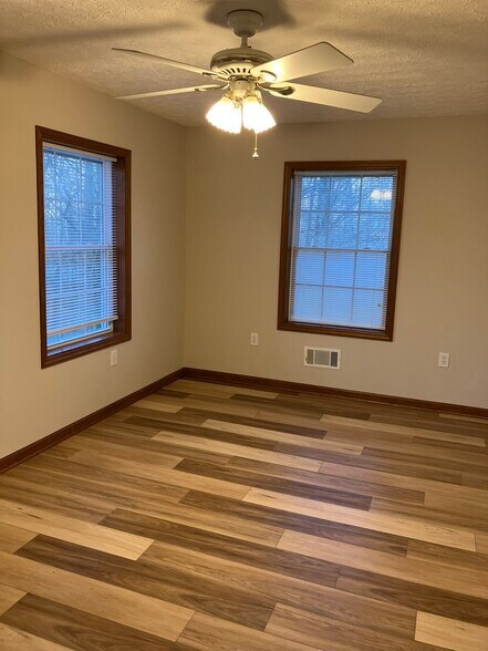 Dining from Kitchen - 4747 Knollwood Dr NW