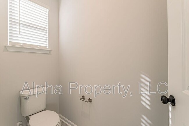 Building Photo - 131 Battery Creek Dr