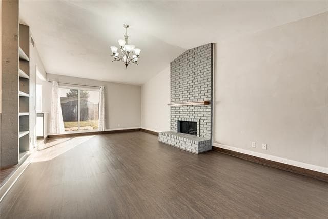 Building Photo - 2218 Meadowglen Dr