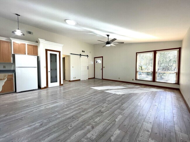 Building Photo - Open Floor plan single story home in beautiful Penn Valley, CA 95946