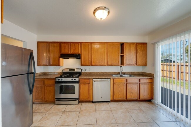 Building Photo - 7726 Laurie Way