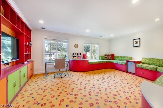 Building Photo - 7 Byron Rd