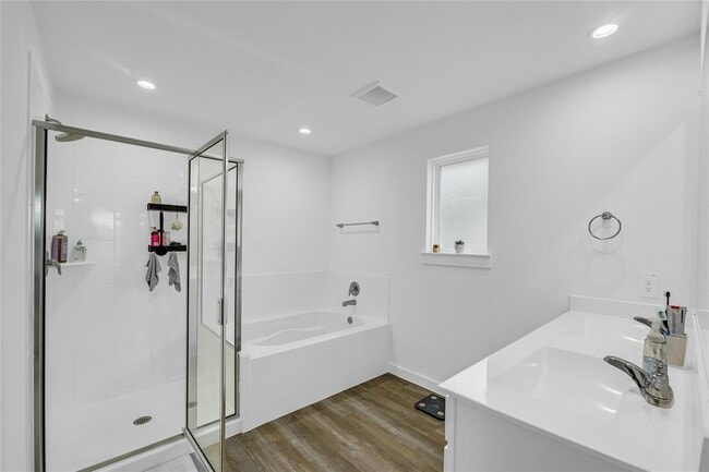 Building Photo - 1142 Sommerville Dr