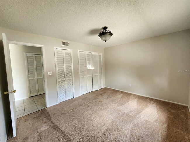 Building Photo - 2760 Gray Fox Ln