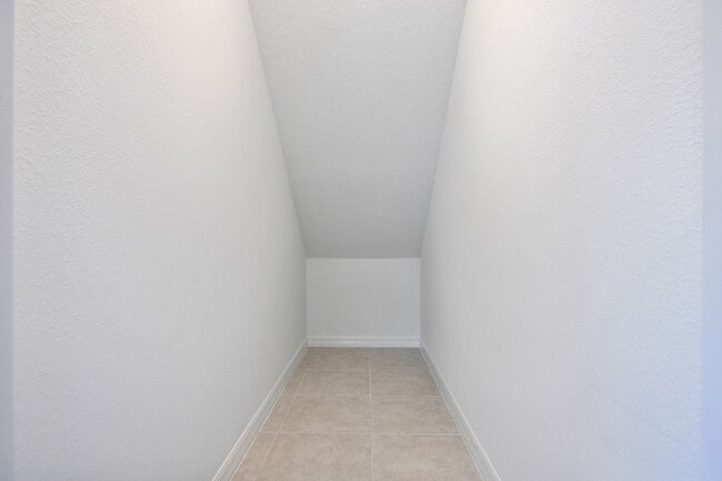 Building Photo - Brand New End Unit Townhome in Angeline Co...
