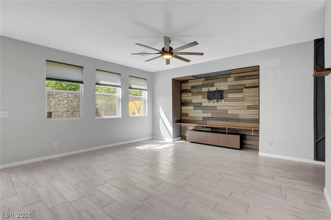 Building Photo - 8067 Tank Loop St