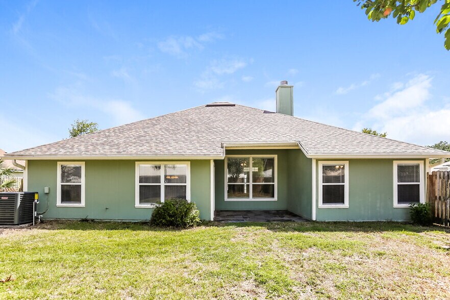 Building Photo - 1333 Grey Feather Ln