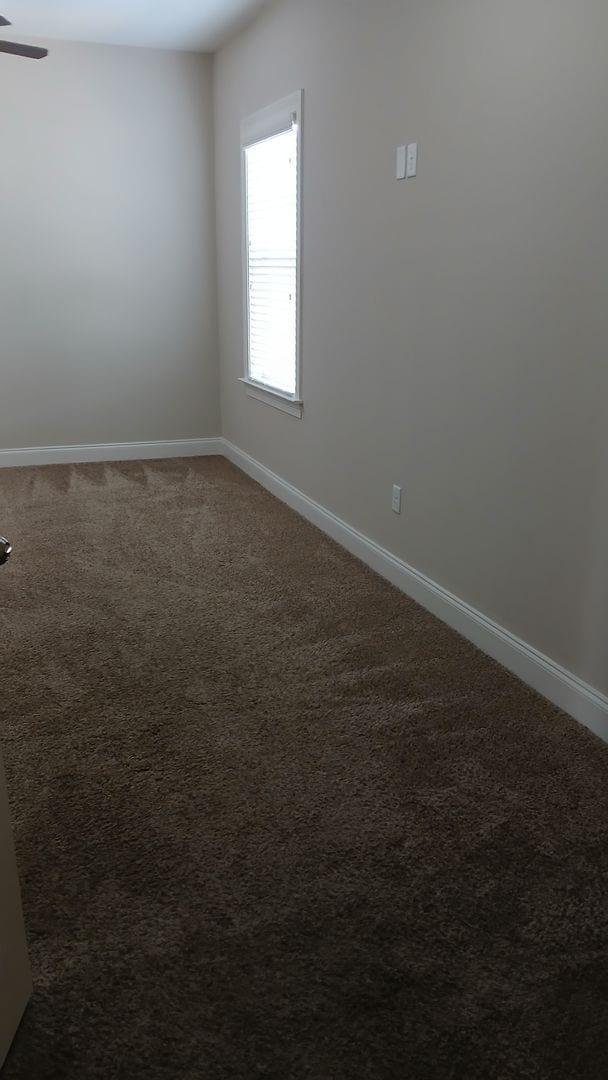 Building Photo - 4 Bedroom/4.5 Bath