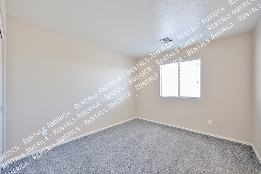 Building Photo - 16176 W Statler St