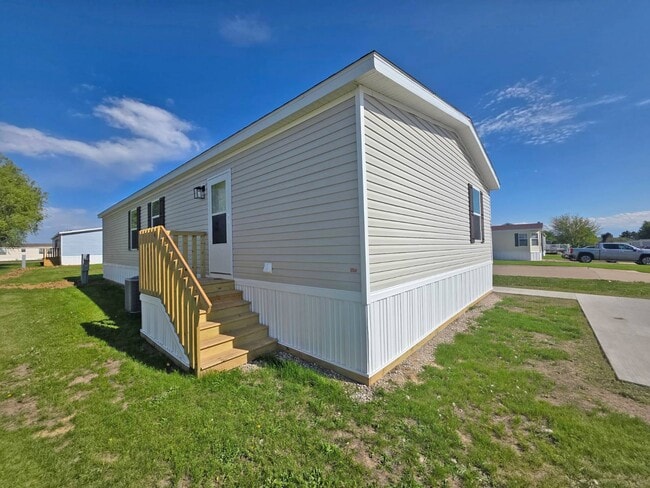 Building Photo - 781 W Walcott Rd