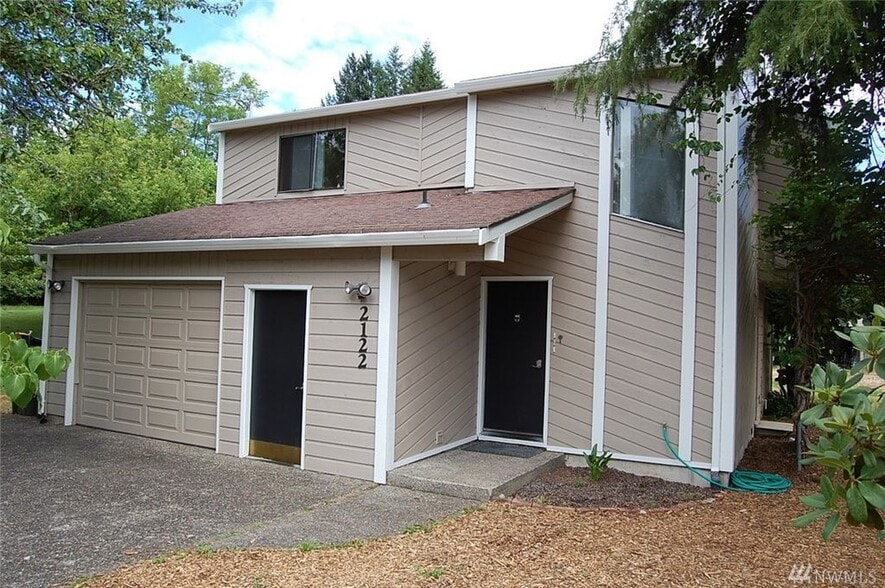 Front of house - 2122 Dickinson Ave NW